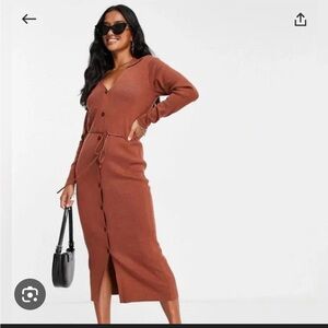 ASOS Designs. Petite knit midi dress with ope collar and tie waist. Size 4P.